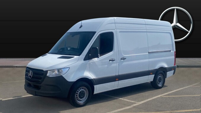 Mercedes-Benz Sprinter 315Cdi L2 Diesel Rwd 3.5t H2 Pro Van 9G-Tronic - Image 6